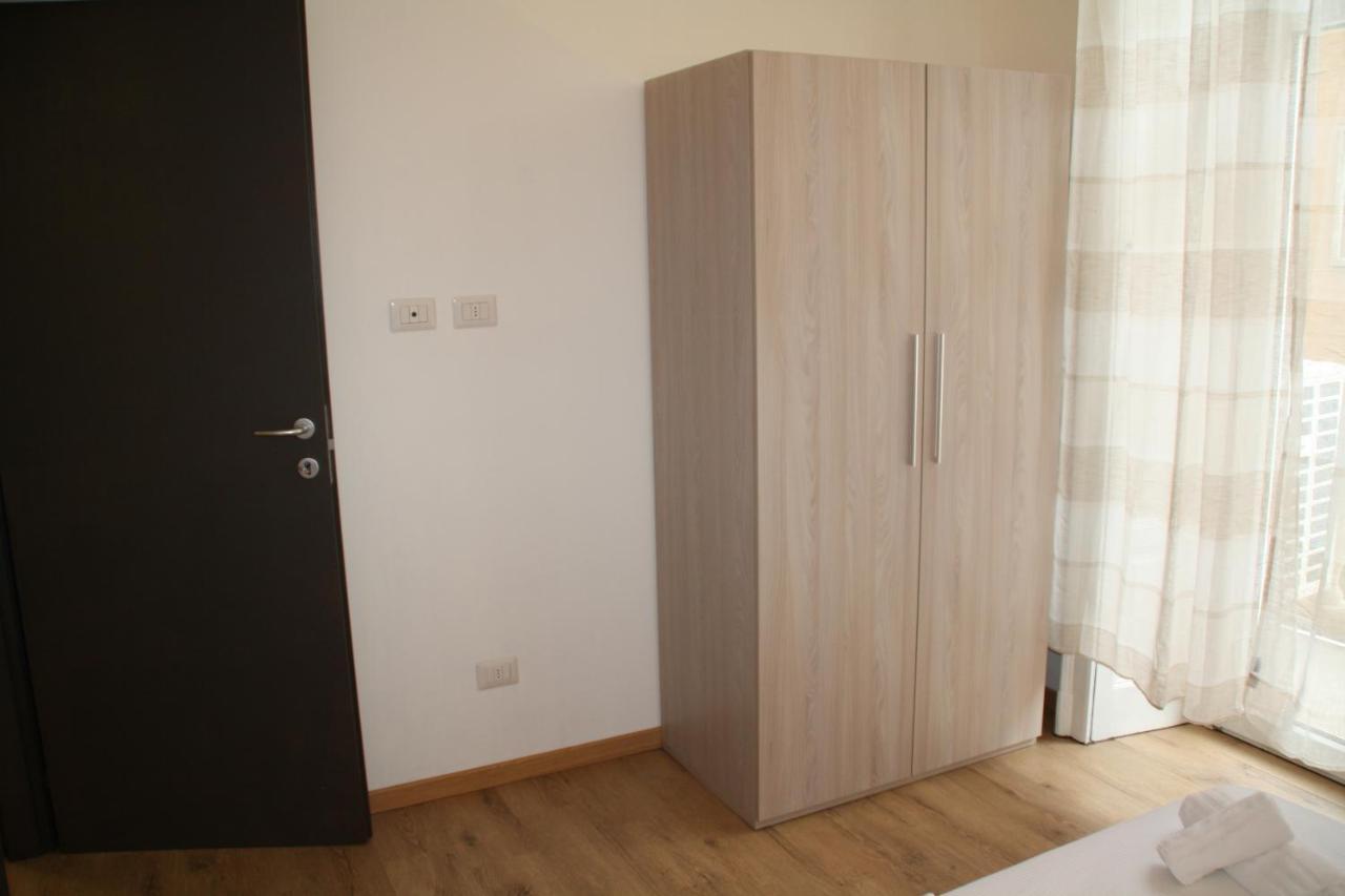 Le Colonne Milano Bed and Breakfast Buitenkant foto